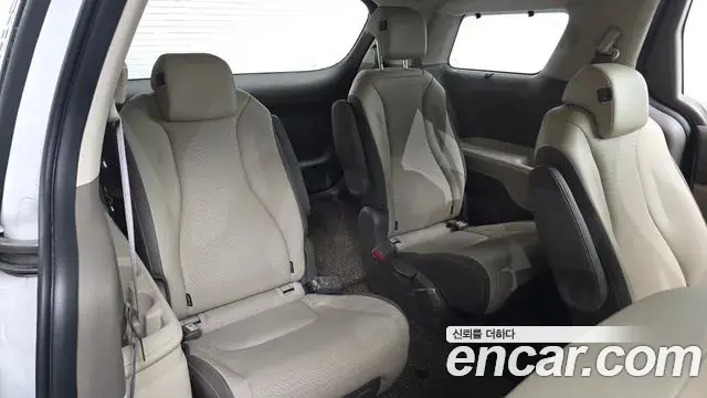 Kia Carnival 2022 — Photo 11/20