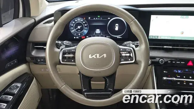 Kia Carnival 2022 — Photo 13/20