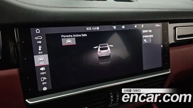 Porsche Cayenne 2020 — Фото 16/20