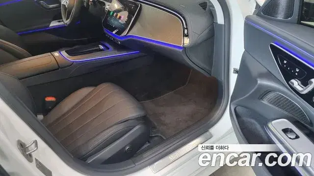 Mercedes-Benz E-Class 2024 — Фото 9/20