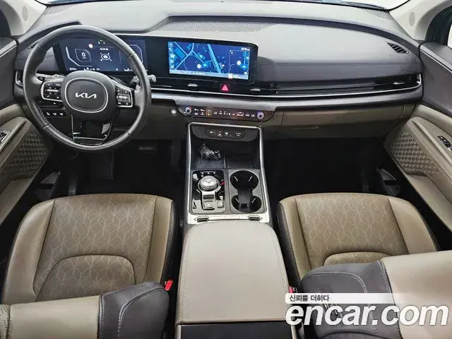 Kia Carnival 2024 — Photo 8/20
