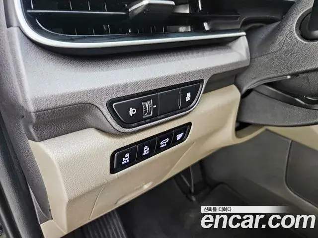 Kia Carnival 2024 — Photo 13/20
