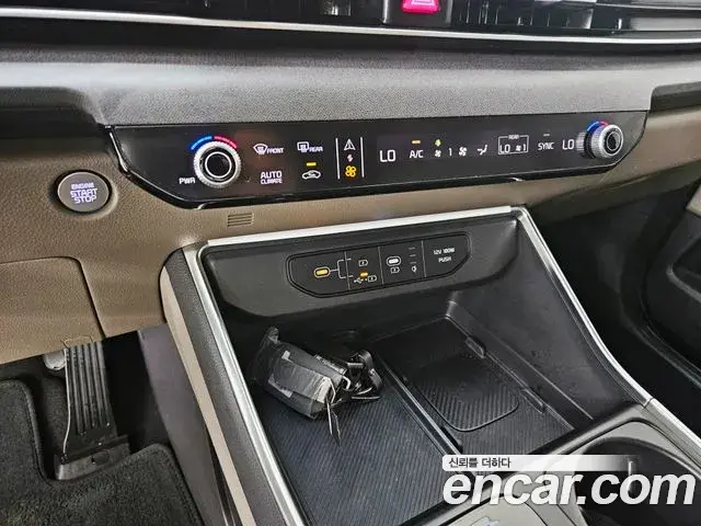 Kia Carnival 2024 — Photo 14/20