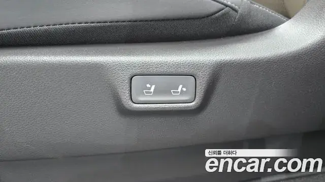 Kia Carnival 2025 — Фото 17/20
