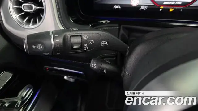 Mercedes-Benz G-Class 2021 — Photo 12/31