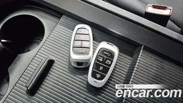 Hyundai Staria 2022 — Şəkil 17/20