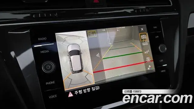 Volkswagen Tiguan 2019 — Фото 16/20