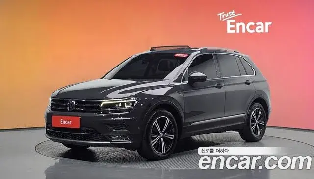 Volkswagen Tiguan 2019 — Фото 1/20