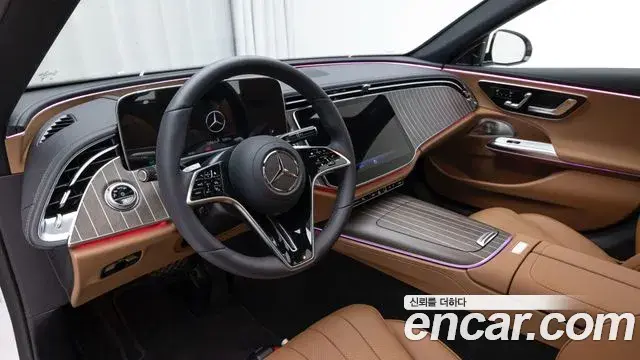 Mercedes-Benz E-Class 2026 — Фото 16/19