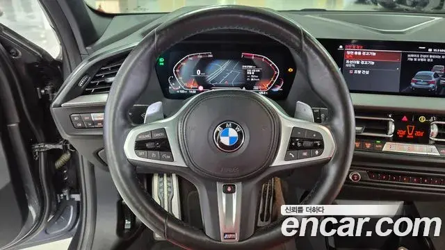 BMW 1 Series 2022 — Фото 16/20