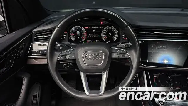 Audi Q7 2022 — Фото 15/20