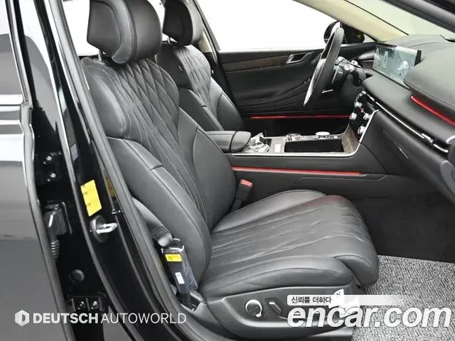 Genesis Electrified G80 2025 — Photo 8/20