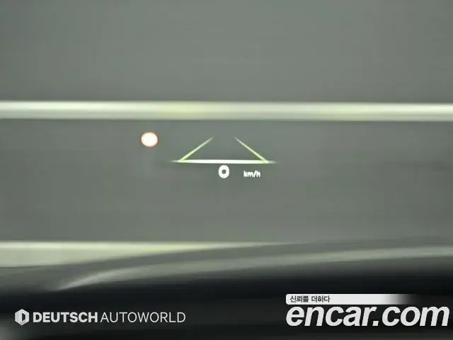 Genesis Electrified G80 2025 — Photo 16/20