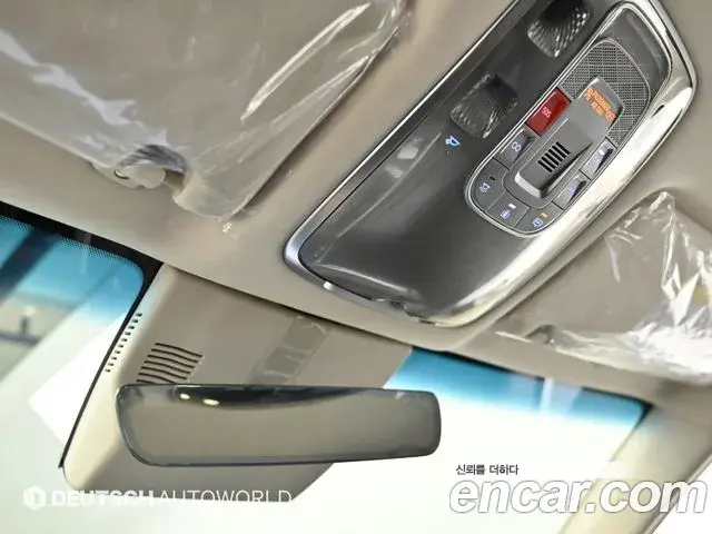 Genesis Electrified G80 2025 — Photo 17/20