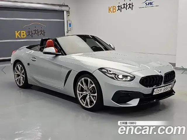 BMW Z4 2019 — Фото 2/19