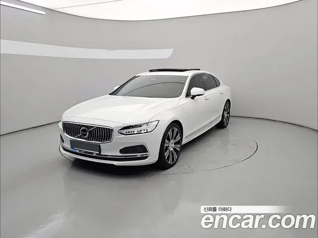Volvo S90 2022 — Фото 9/20