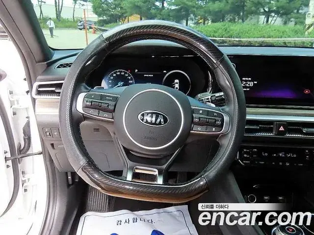 Kia K5 2020 — Фото 7/20