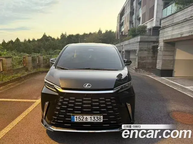 Lexus LM 2025 — Şəkil 2/8
