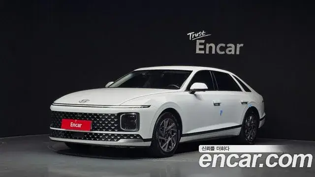 Hyundai Grandeur 2023 — Photo 1/20