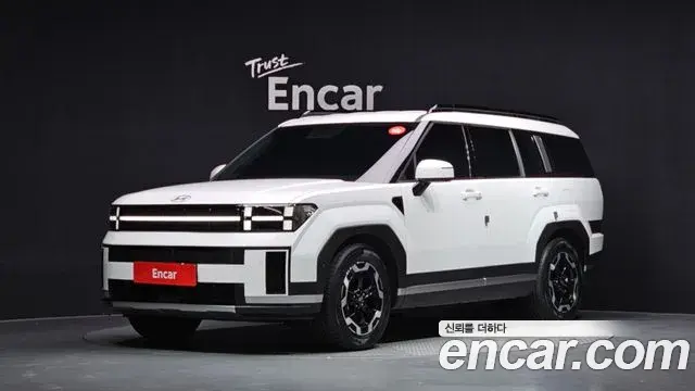 Hyundai Santa Fe 2023 — Photo 1/20