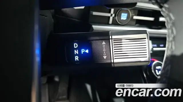 Hyundai Santa Fe 2023 — Photo 9/20
