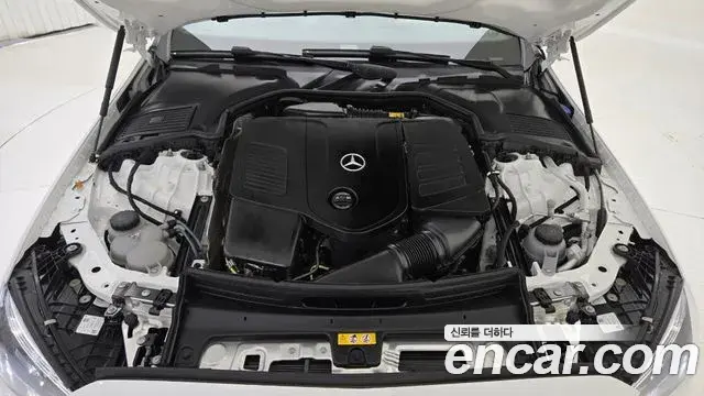 Mercedes-Benz C-Class 2026 — Photo 5/18