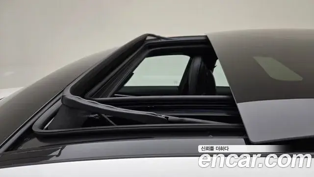 Mercedes-Benz C-Class 2026 — Photo 11/18