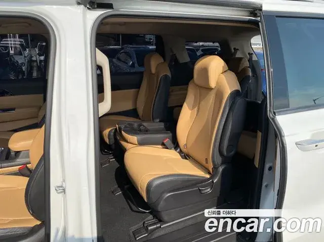 Kia Carnival 2020 — Фото 18/20