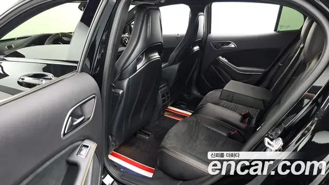 Mercedes-Benz GLA-Class 2018 — ფოტო 5/35