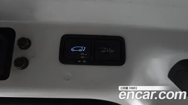 Hyundai Staria 2026 — Photo 5/31