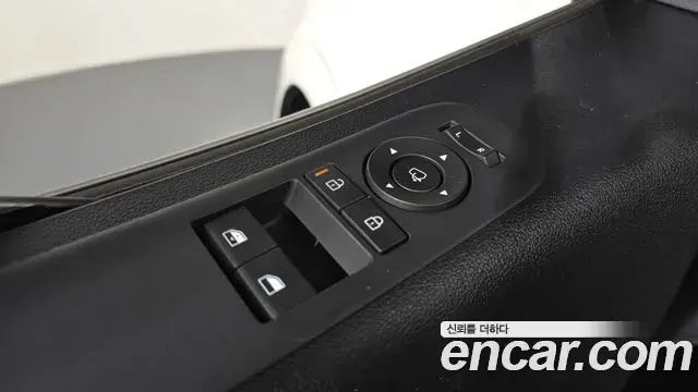 Hyundai Staria 2026 — Photo 20/31