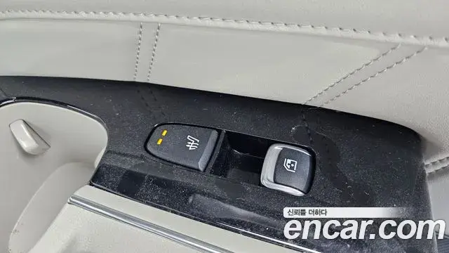 Kia Sorento 2022 — Фото 17/20