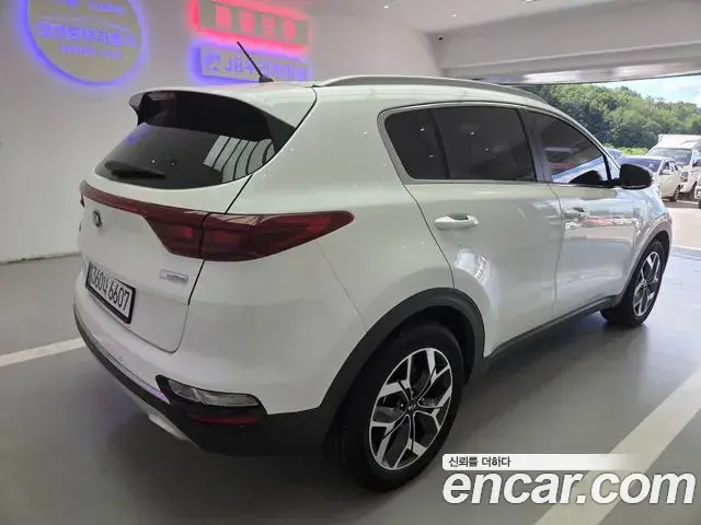 Kia Sportage The Bold 2019 — Фото 2/20