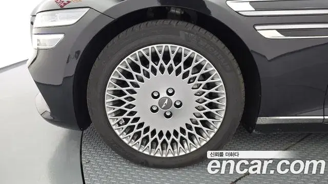 Genesis Electrified G80 2023 — Şəkil 5/20