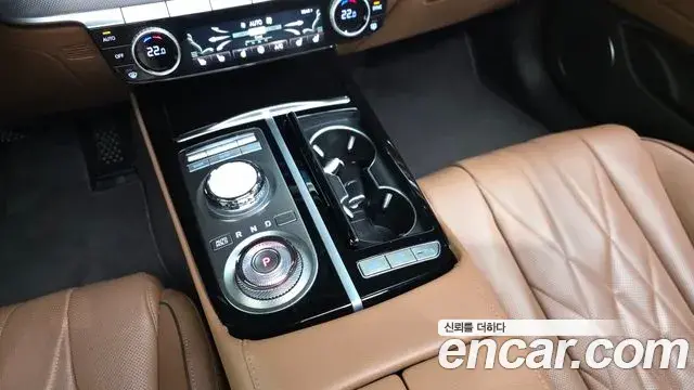 Genesis Electrified G80 2023 — Şəkil 9/20