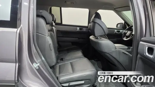 Hyundai Santa Fe 2023 — Фото 12/20