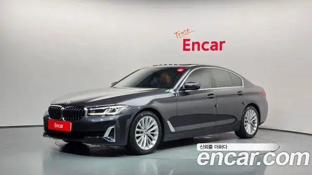 BMW 5 Series 2020 — Фото 10/20