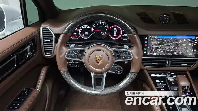 Porsche Cayenne 2022 — Фото 13/20
