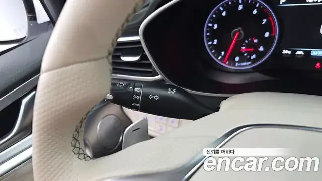 Genesis G70 2018 — Photo 25/32