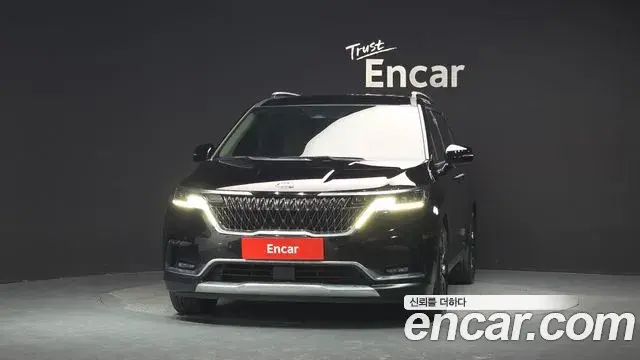 Kia Carnival 2021 — Photo 2/20