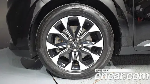 Kia Carnival 2021 — Photo 4/20