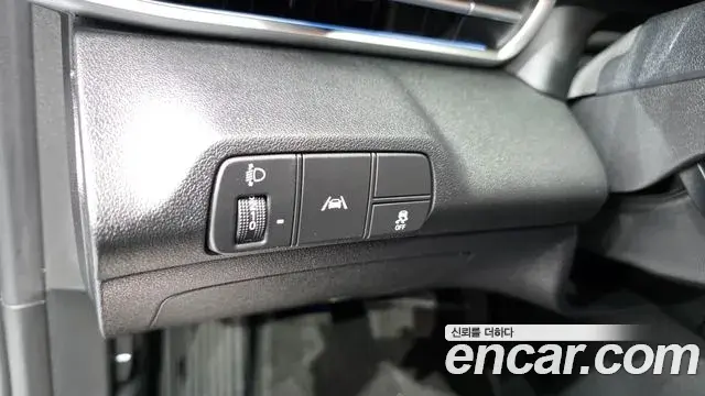 Hyundai Avante 2021 — Photo 18/20