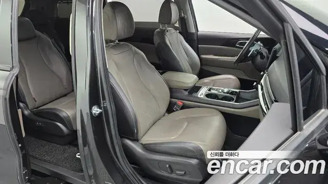 Kia Carnival 2023 — Şəkil 12/20