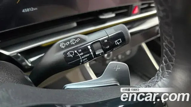 Kia Carnival 2023 — Şəkil 16/20