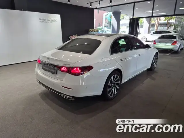 Mercedes-Benz E-Class, 2026