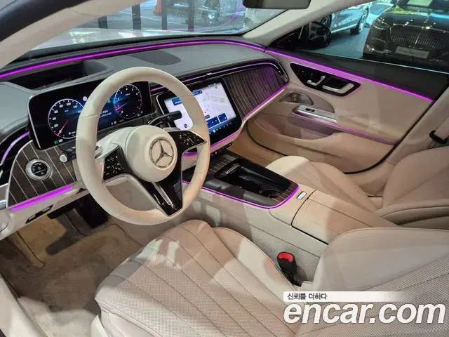 Mercedes-Benz E-Class 2026 — Photo 17/20