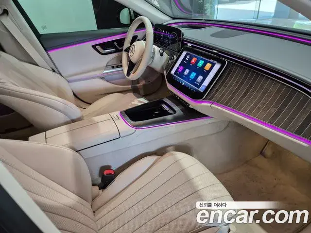 Mercedes-Benz E-Class 2026 — Photo 18/20