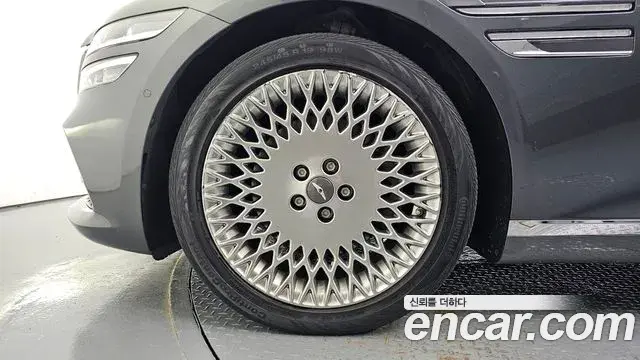 Genesis Electrified G80 2021 — Photo 5/20