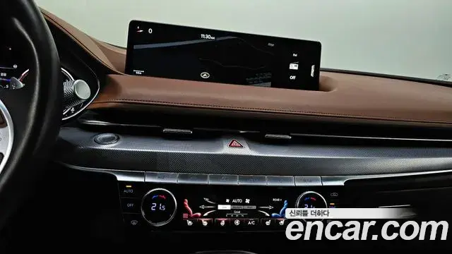 Genesis Electrified G80 2021 — Photo 15/20