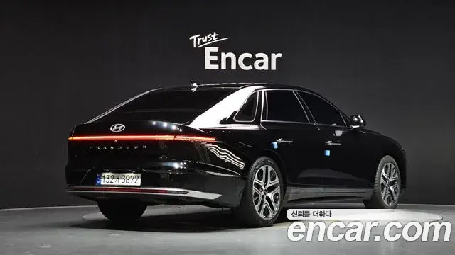 Hyundai Grandeur 2023 — Photo 2/20